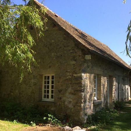 Sainte-Colombe-près-Vernon La Chambree Des Colombes B&B 외부 사진